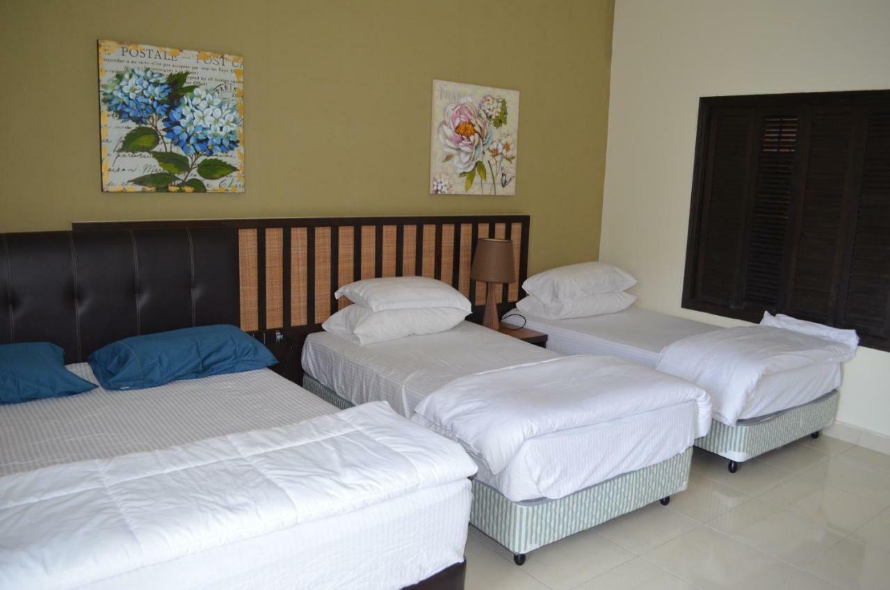 Gold Coast Morib Ain Studio Kampong Tanjong Pechah Luaran gambar
